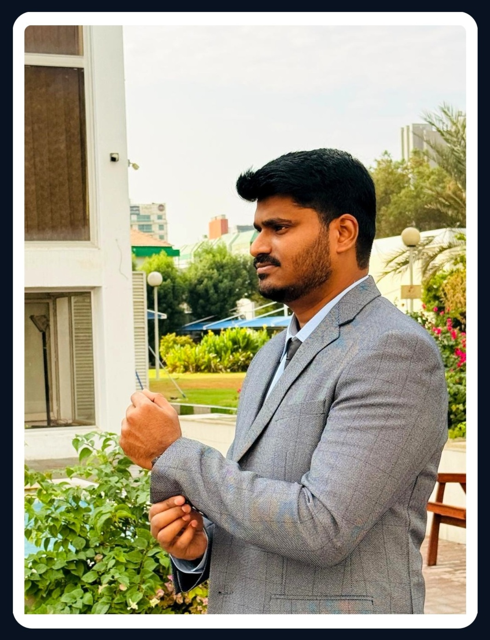 Rakeshvar Murali - Founder & Managing Director